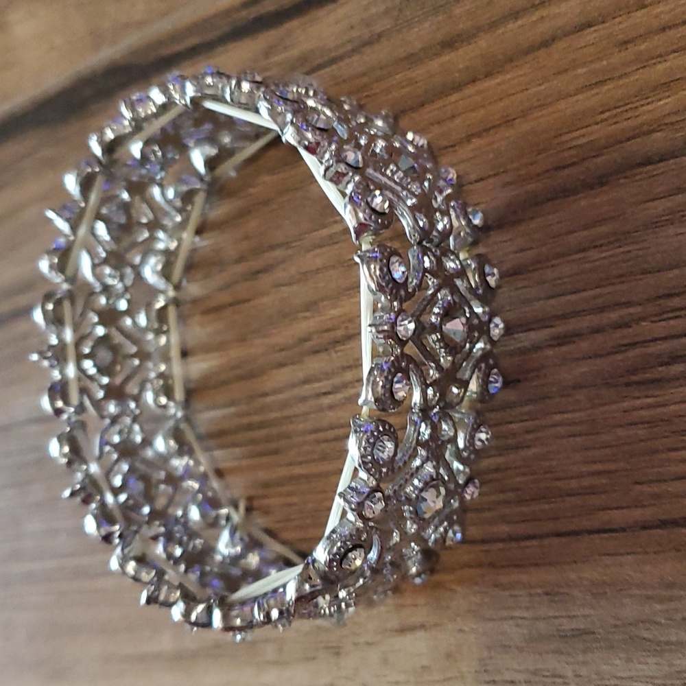 Filigree multiple gemstone bracelet